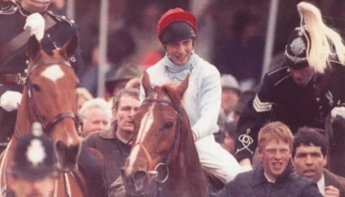 Nigel-Hawke-Grand-National-3.jpeg